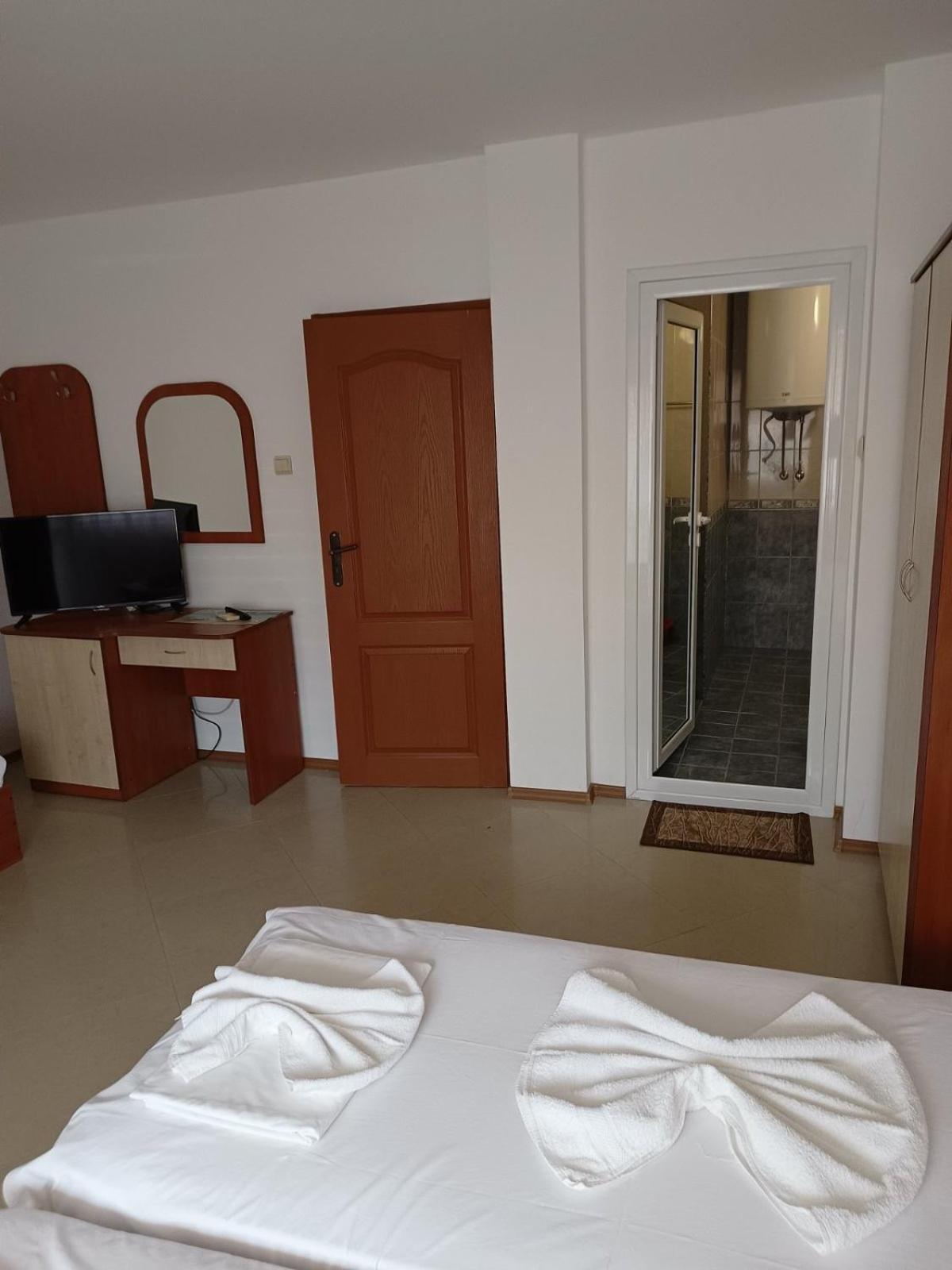 Guest House Ralitsa Pomorie Exterior foto